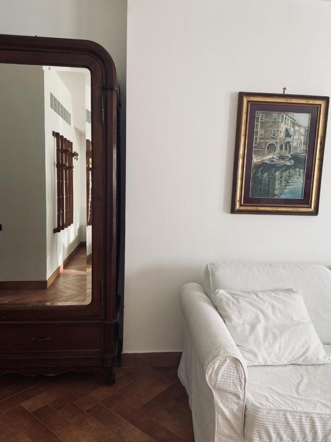 Villa Cipriano Minturno Exteriör bild