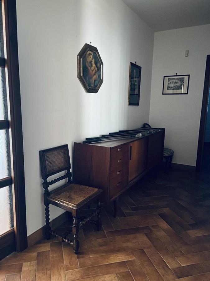Villa Cipriano Minturno Exteriör bild