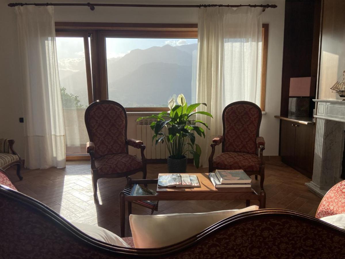 Villa Cipriano Minturno Exteriör bild