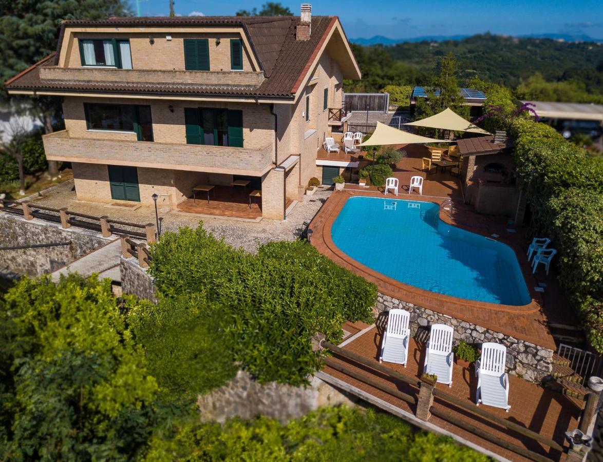 Villa Cipriano Minturno Exteriör bild
