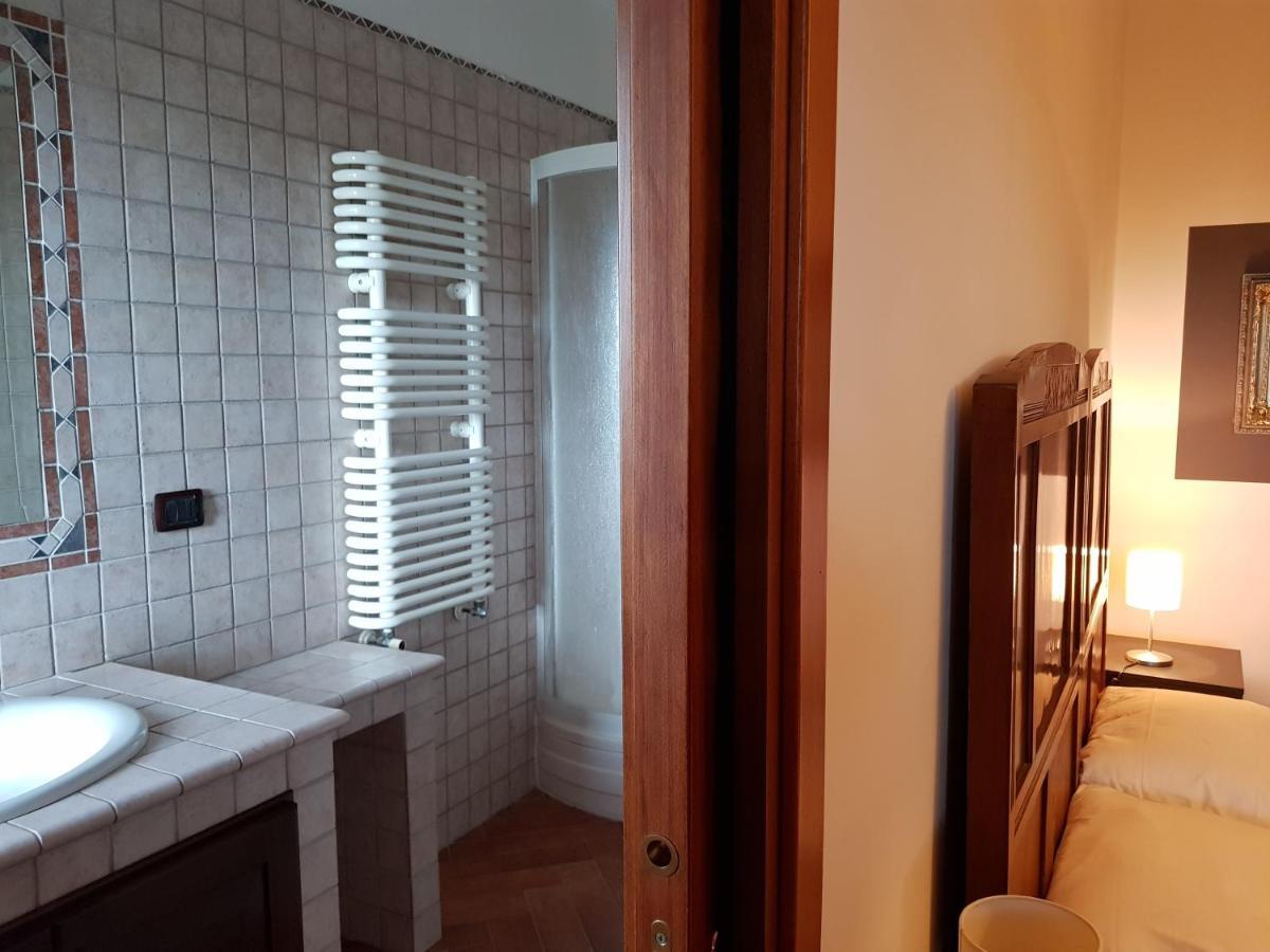 Villa Cipriano Minturno Exteriör bild